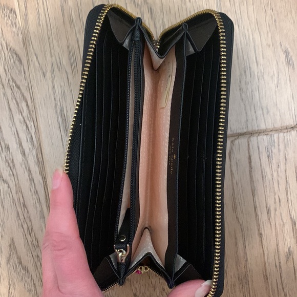 ⭐️Kate Spade Do Wonders Pink & Red Candy Wrapper Wallet⭐️ - Picture 3 of 4